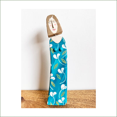 Lynn Muir - Lady with Blue Dress